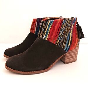 TOMS Leilia Brown Suede Ankle Boot Multicolor Woven Cuff  Block Heel Tassel Sz 7